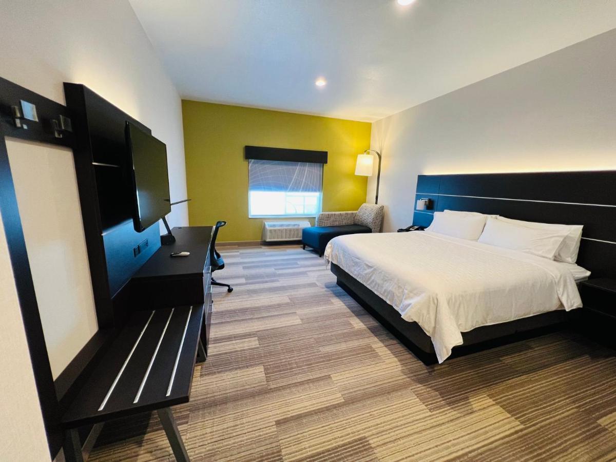 Holiday Inn Express & Suites Salinas By Ihg Luaran gambar