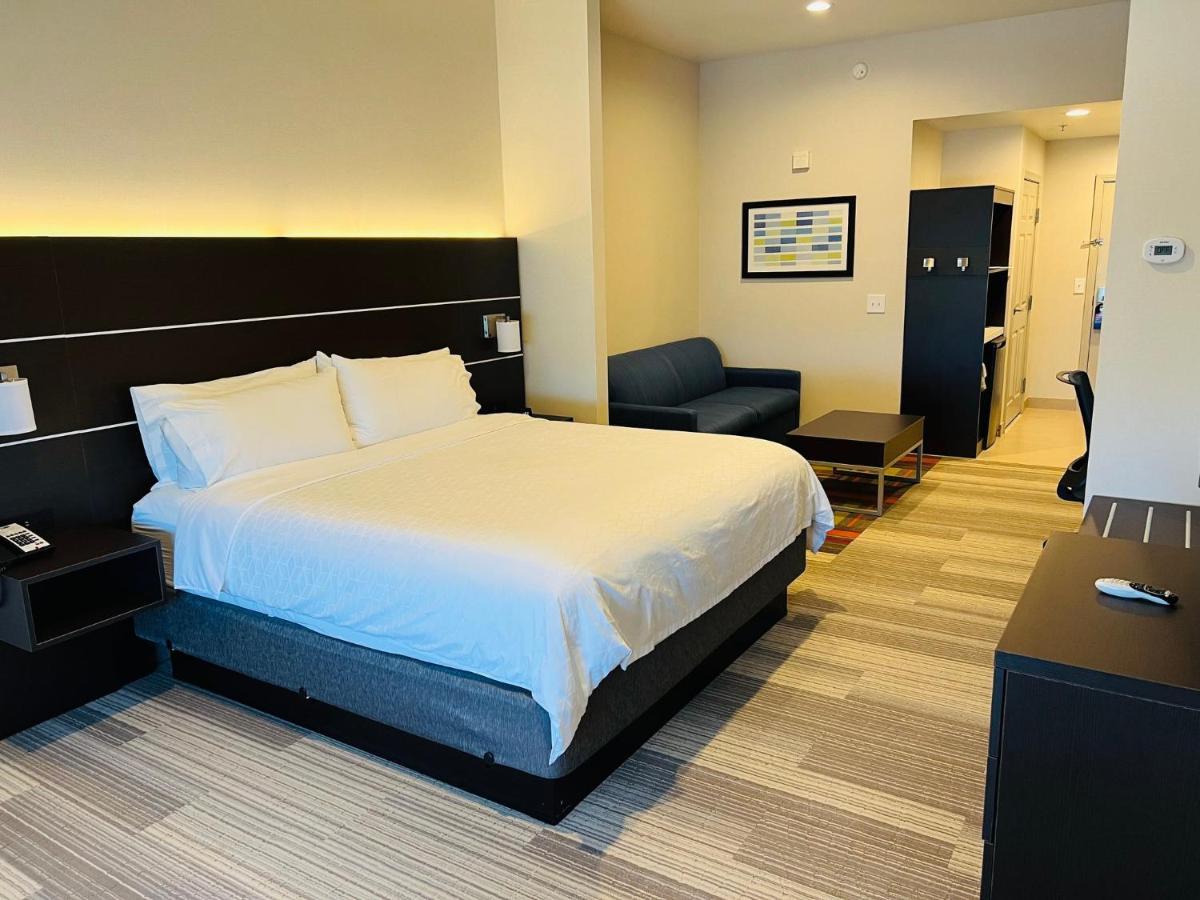 Holiday Inn Express & Suites Salinas By Ihg Luaran gambar