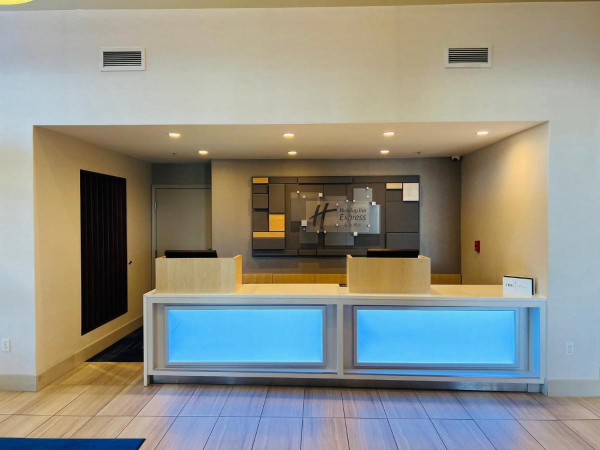Holiday Inn Express & Suites Salinas By Ihg Luaran gambar